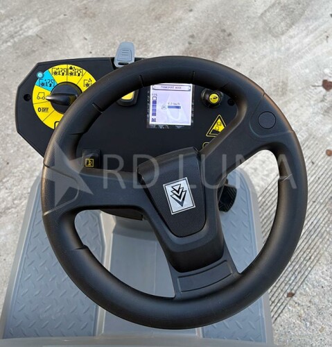 Entregamos la fregadora B 110 R CLASSIC BP D75 de Kärcher para el parking de una comunidad de propietarios - 1