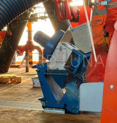 Entrega de un equipo de granallado industrial en una plataforma petrolífera - 1