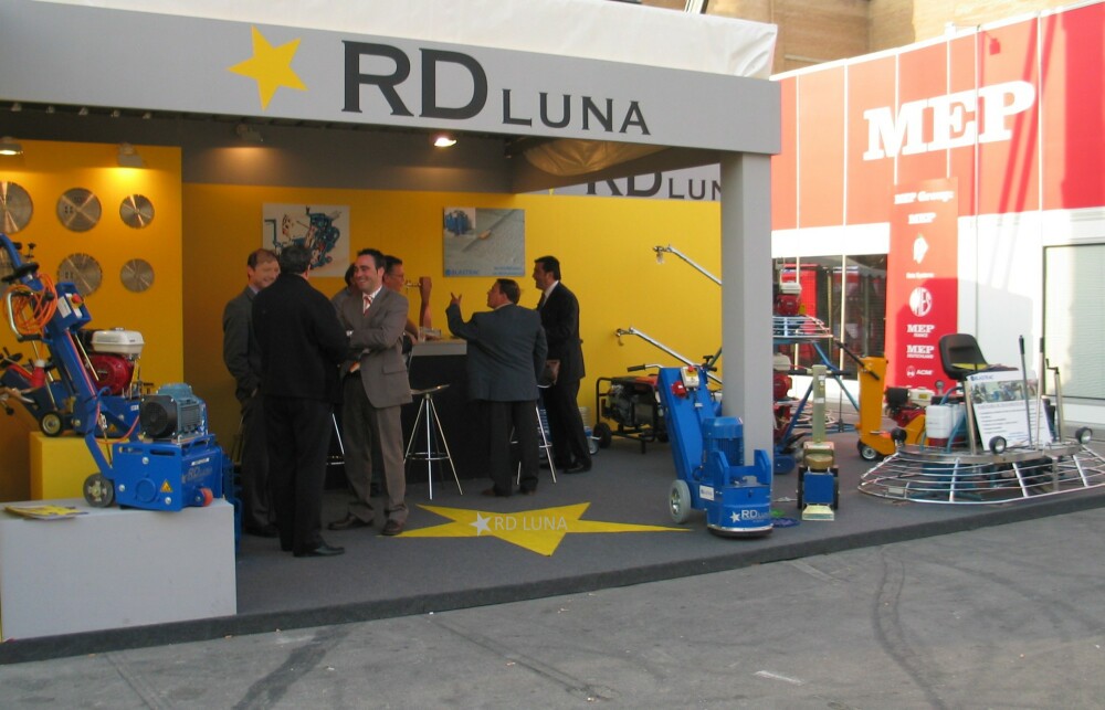 RD LUNA participó como expositor en Construmat 2005