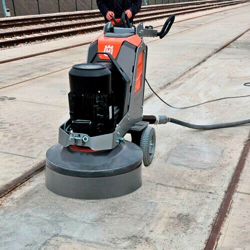 Entrega de la pulidora PG 830 RC a un gran cliente - 0